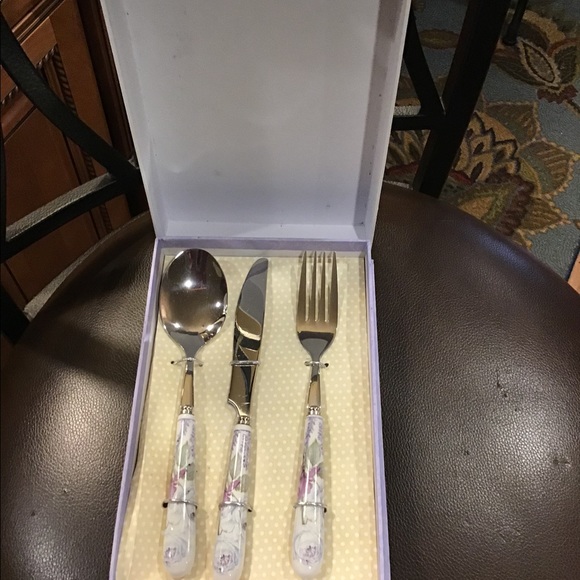 Beautiful floral decor Lightahead 3 Pc Set Stainless Silverware Lavender new - Picture 6 of 8